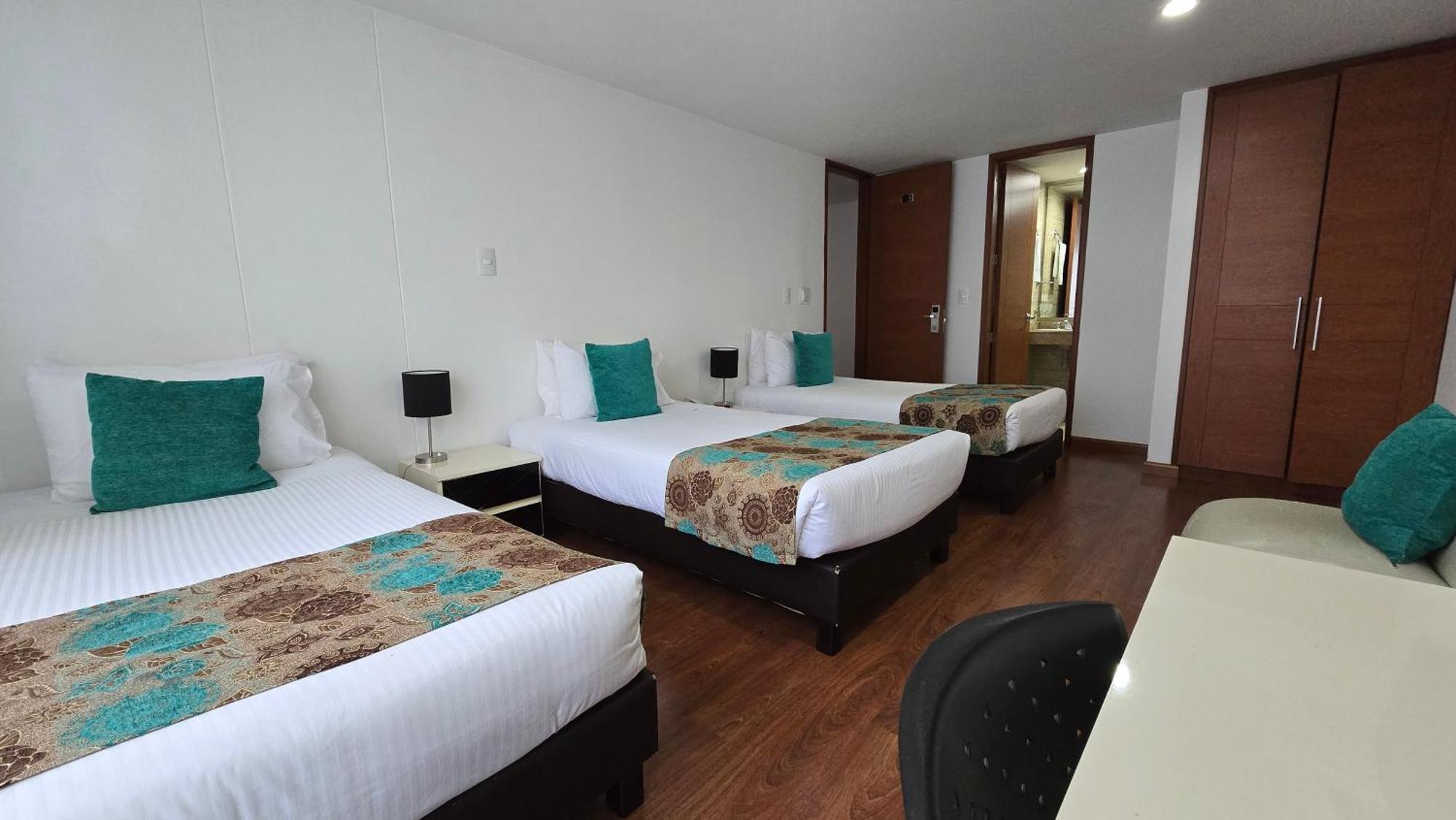 Hotel Castellana 100 Bogota Bagian luar foto